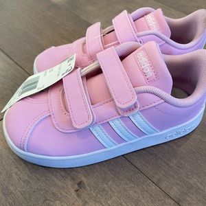 New Adidas Toddler / Kids US size 10 Pink